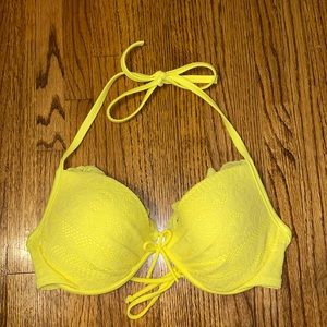 Victoria’s Secret bikini top